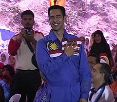 najib bn penang campaign 290208 astronaut