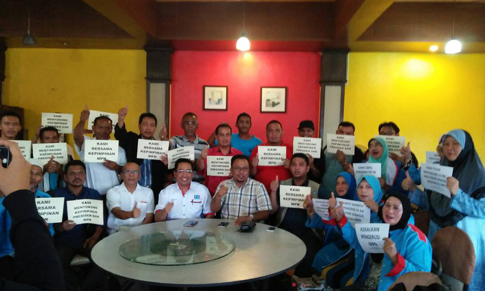 Gerakan penentang pimpinan PKR sedang diperhati