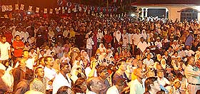 anwar tour perak 050308 sg siput kampung crowd