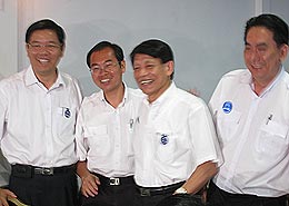 penang bn manifesto launch 030308 happy