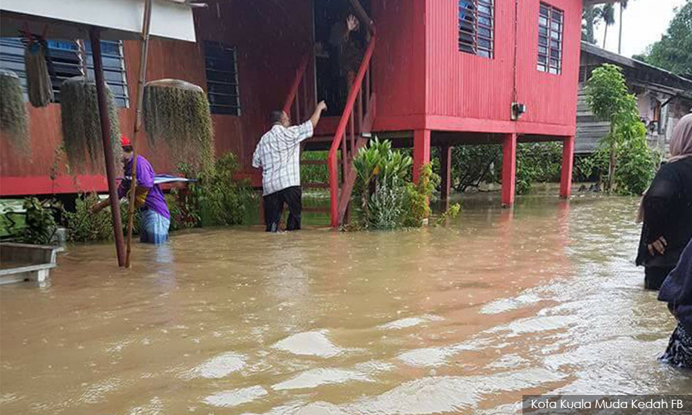 Kedah flash flood  victims rise to 1 000 Perlis water 