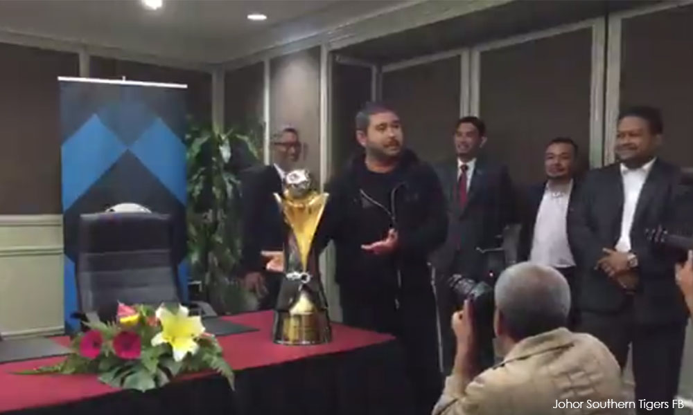 Piala baru untuk Liga Super