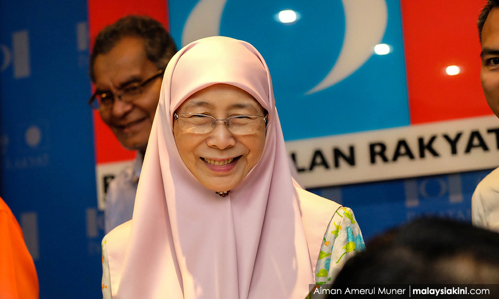 Why Malay CM? Have I not created history, asks Wan Azizah