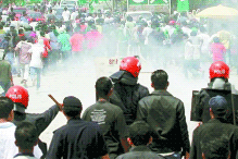 rusila riot police protest 080308