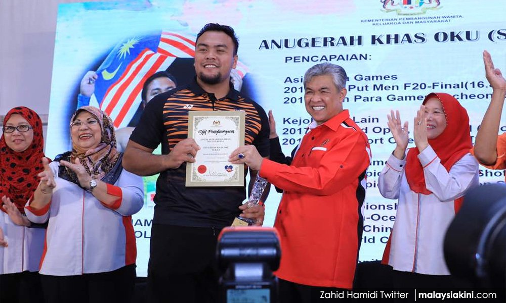 Pesta arak: Zahid serah pada IGP
