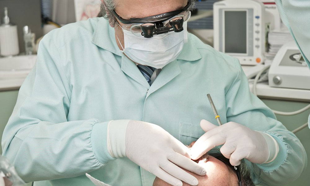 Govt urged to speed up Covid-19 vaccination process for private dentists