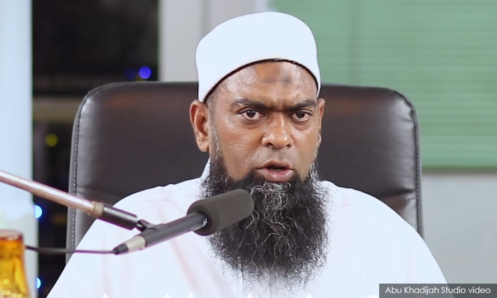 As decreed by S’gor sultan, all sermons should be recorded
