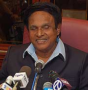 samy vellu pc 120308 smile