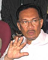 anwar ibrahim pc 110308 5