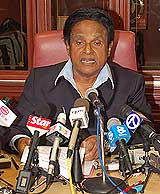 samy vellu pc 120308 talking