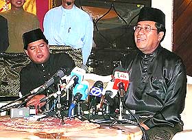khalid ibrahim selangor mb cm swearing in ceremony 130308 01