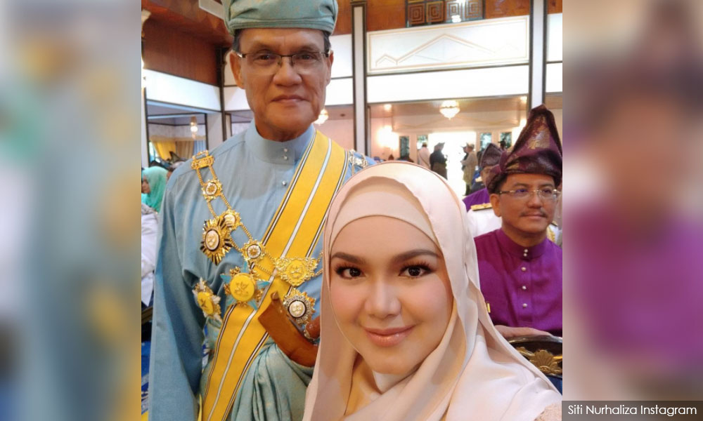 Siti makin berseri dengan gelaran Datuk Seri