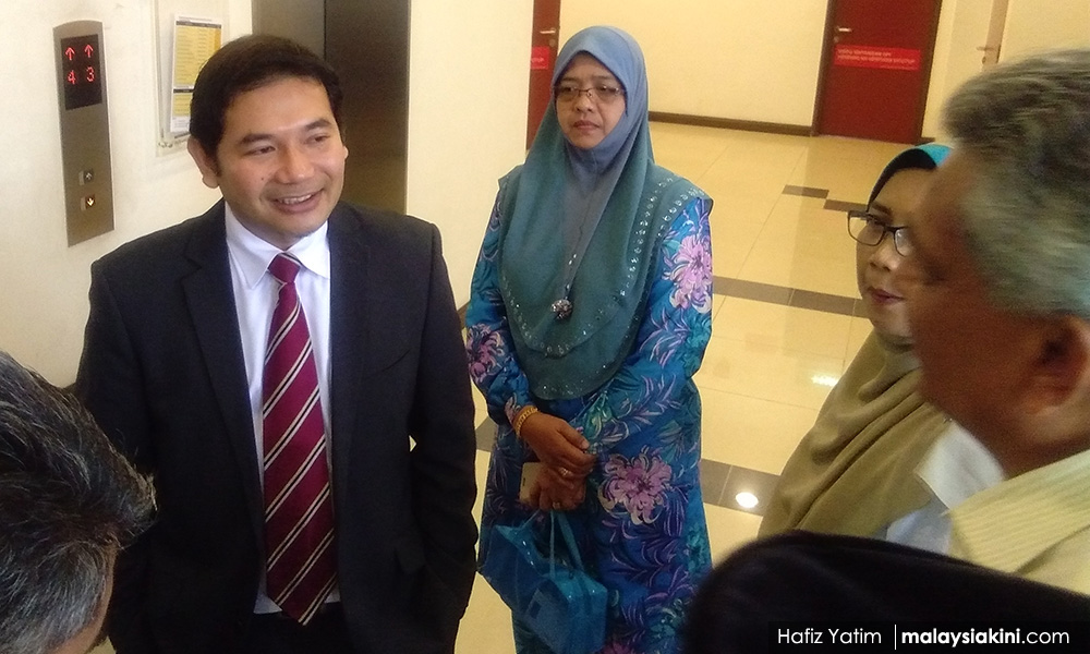 Sekarang saya boleh berkempen untuk calon lain, kata Rafizi