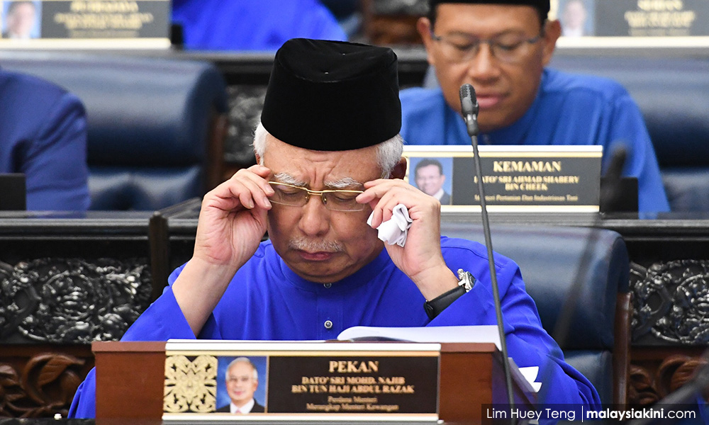 Najib petik pantun MP DAP perli Pulau Pinang