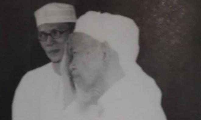 Surat Akhbar Pada 1999