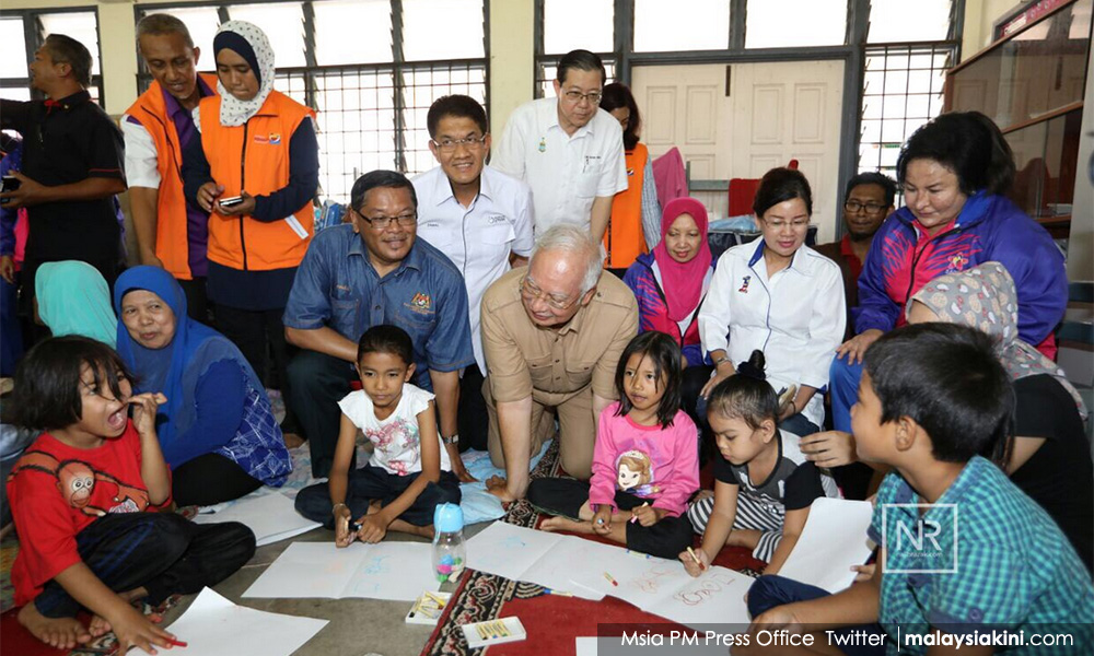 Umno to open free bank accounts for students hit by Penang floods
