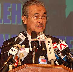 abdullah ahmad badawi  2008 cabinet line up 180308 02