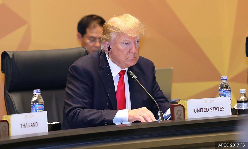 Trump and Duterte bond at Apec summit