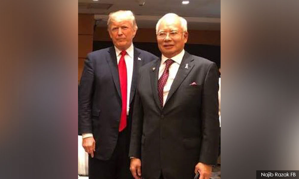 “再见你真好”，纳吉与川普在马尼拉自拍