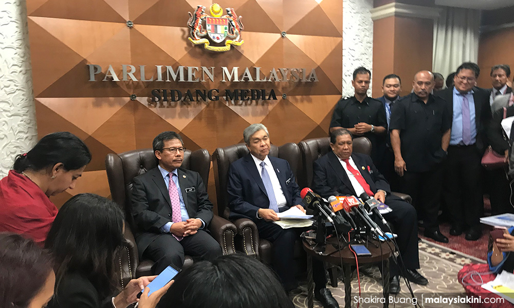 Zahid denies meddling in Harapan's application to ROS