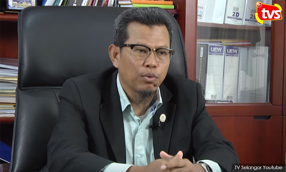 PAS backs Selangor MB to serve a full term