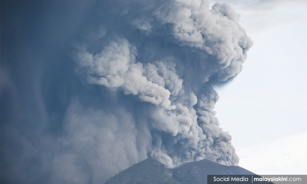 Indonesia reopens Bali airport after closure over volcano activity