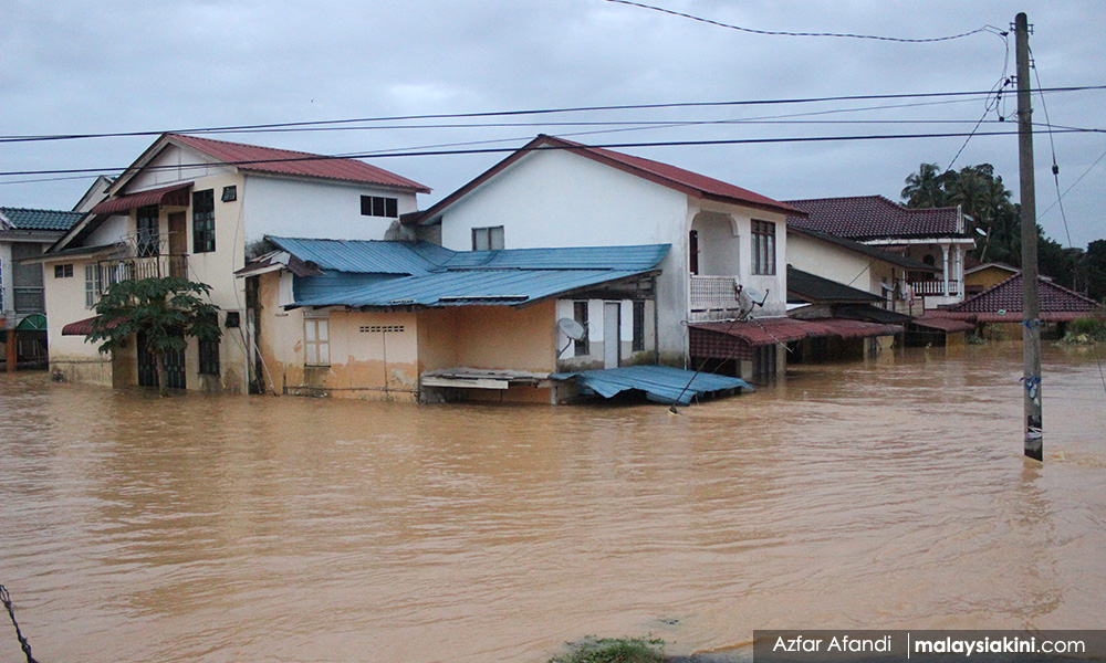 Leave frozen for rescue personnel in anticipation of floods