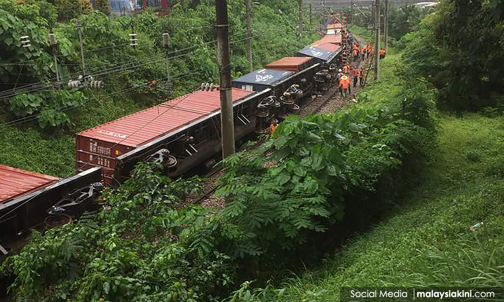 Cargo train derailment: Liow want thorough probe