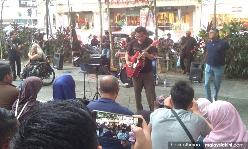 Under the movement control order, buskers move shows online