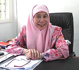 wan azizah interview 270308 04