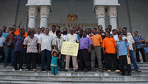 hindraf federal court 020308 supporters