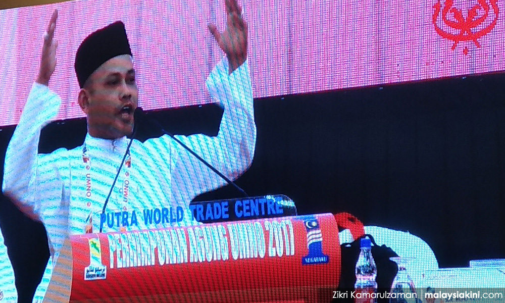 'Allah bagi petunjuk PAS K'tan celaru, doa BN menang'