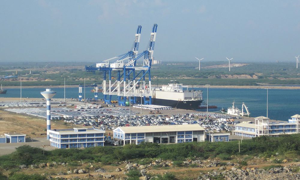 Sri Lanka hands port formally to Chinese firm, receives US$292m