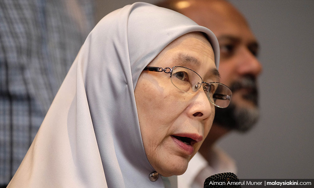 Ganti rugi RM2 juta pada Felda: Wan Azizah rayu keputusan mahkamah