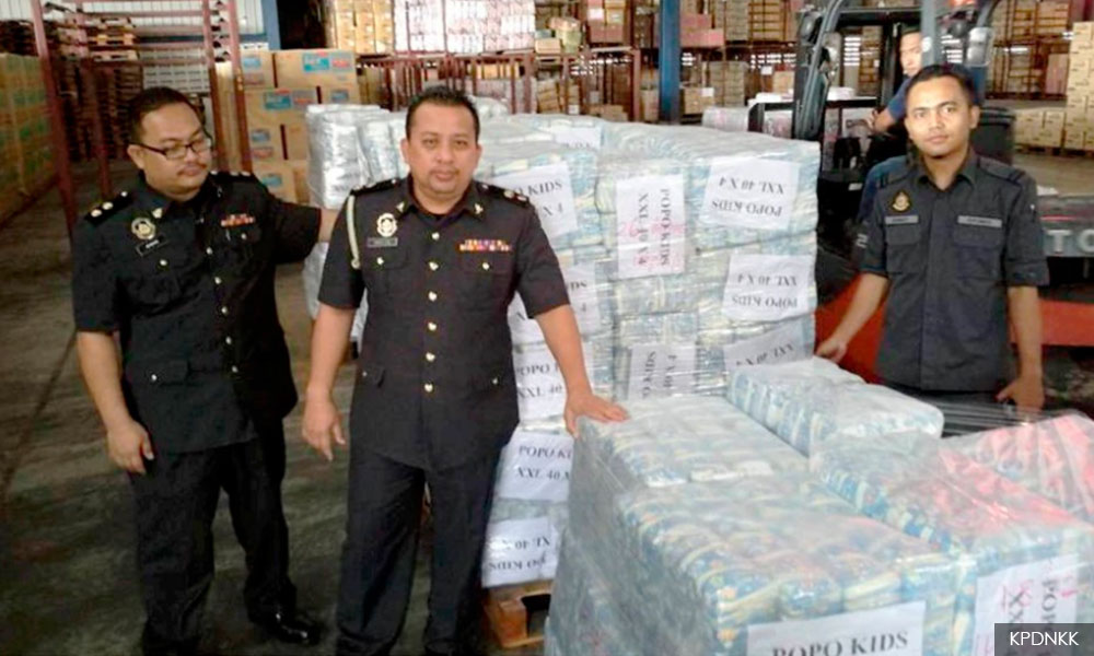 169,250 keping lampin tiruan dirampas