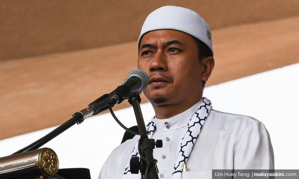 Anak Hadi Jawab Anak Nik Aziz