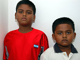 indonesian boys malaysian father 100408