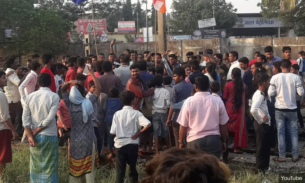 Unrest in Mumbai as Dalits call for shutdown