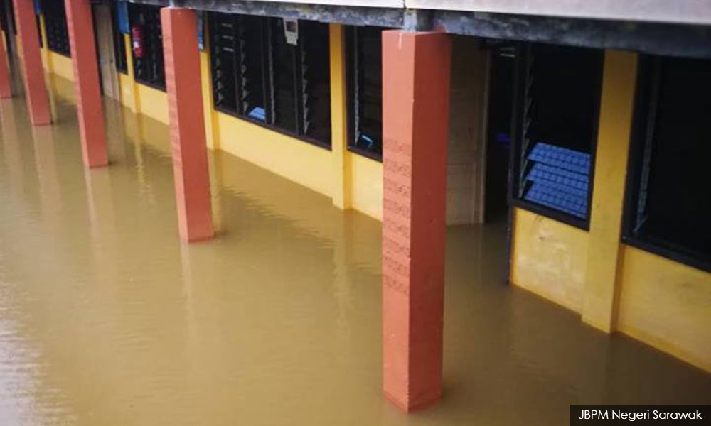 Banjir: Dua lagi sekolah ditutup di Sarawak