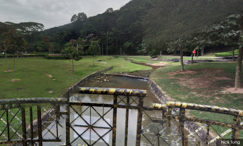 d79d90902dd23fee5f9aa1df0e7fcae4