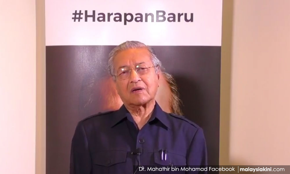 Dr M: No need to study engineering if you want to sell nasi lemak
