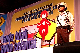 public bank road safety campaign 170408 prop