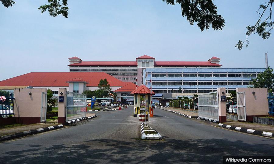 Malaysiakini Letter Real Change In An Ailling Hospital