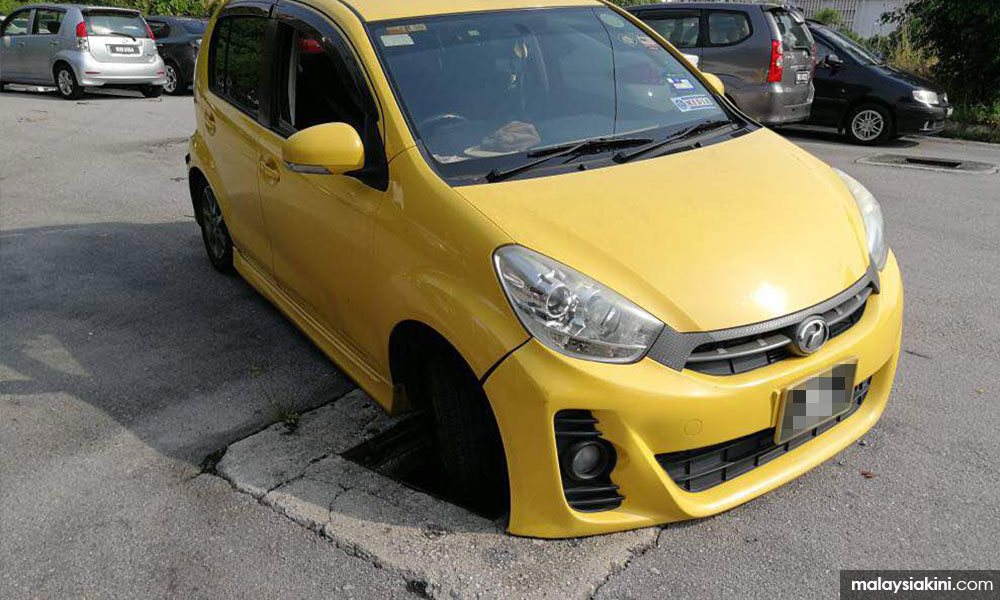Kereta wartawan masuk lubang dekat IPK