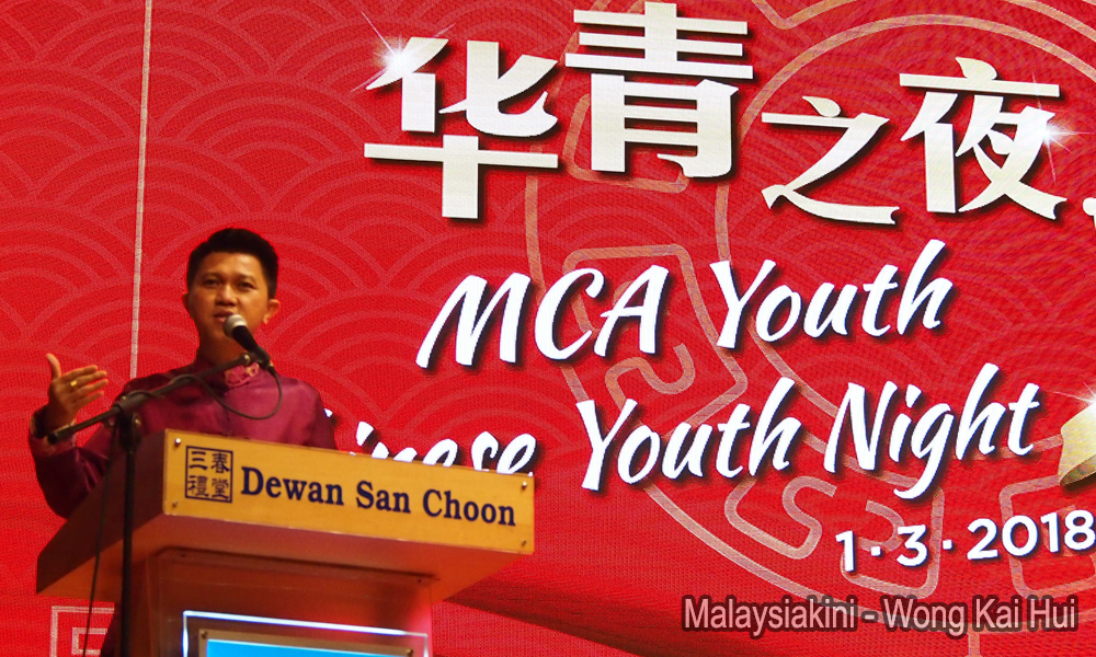 援易经名句自勉,张盛闻:华人要挺直腰