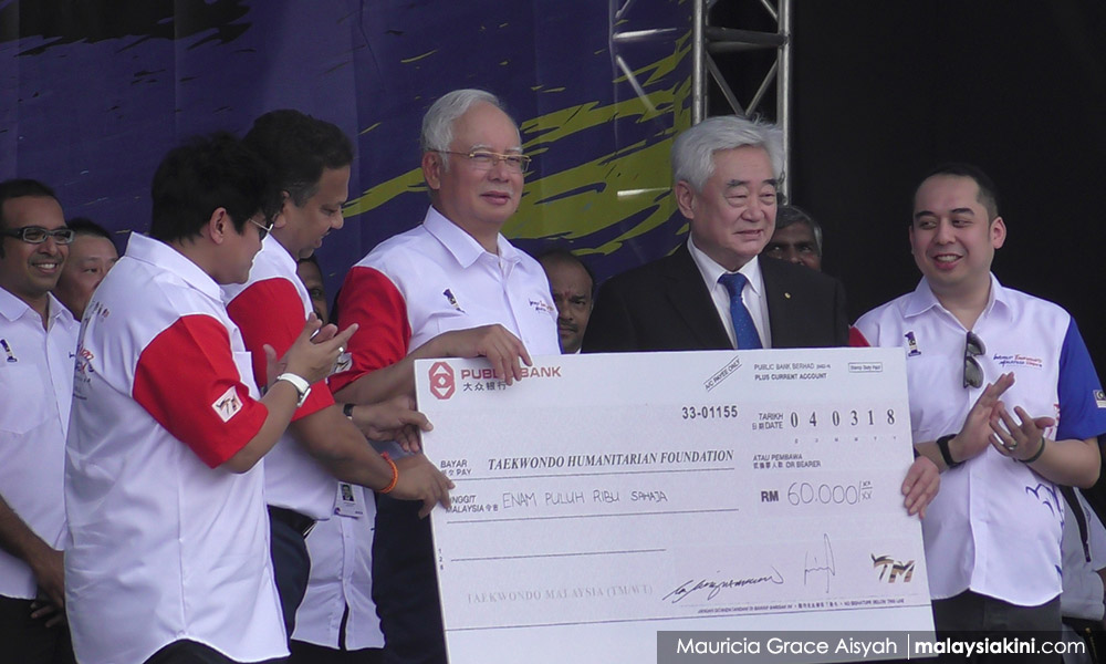 Najib umum akademi taekwando, sumbang RM1 juta