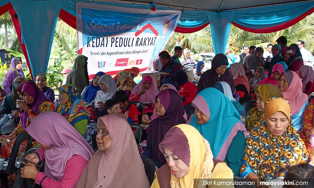 Johor Harapan butters up the 'mak cik' in bid for Nusajaya