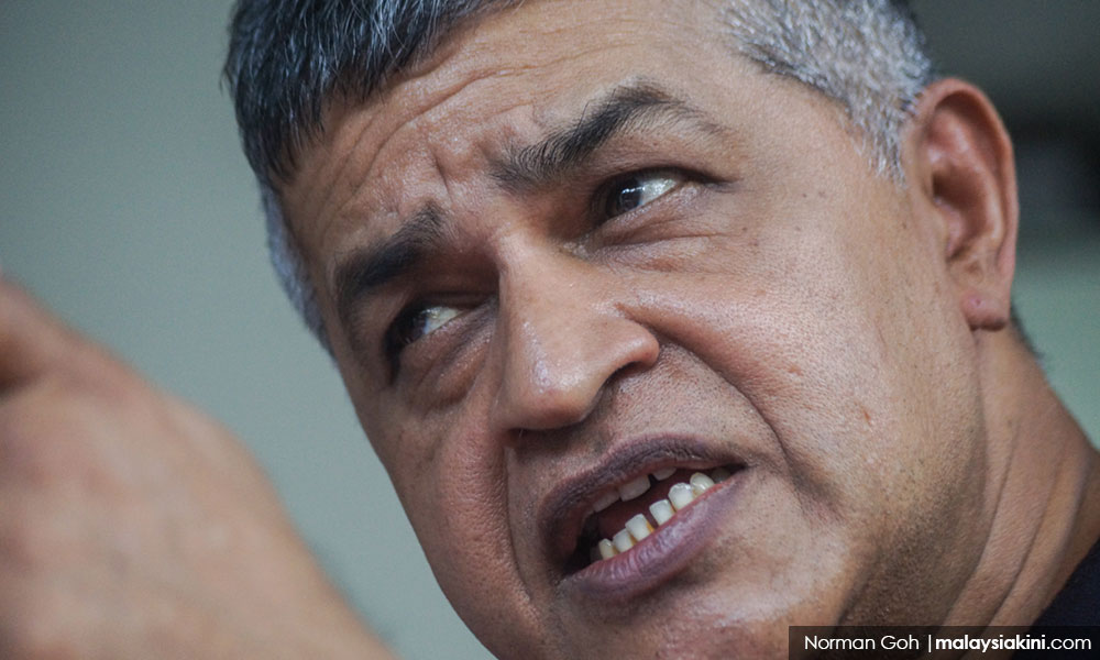 Larangan ke luar negara pada Zunar ditarik balik