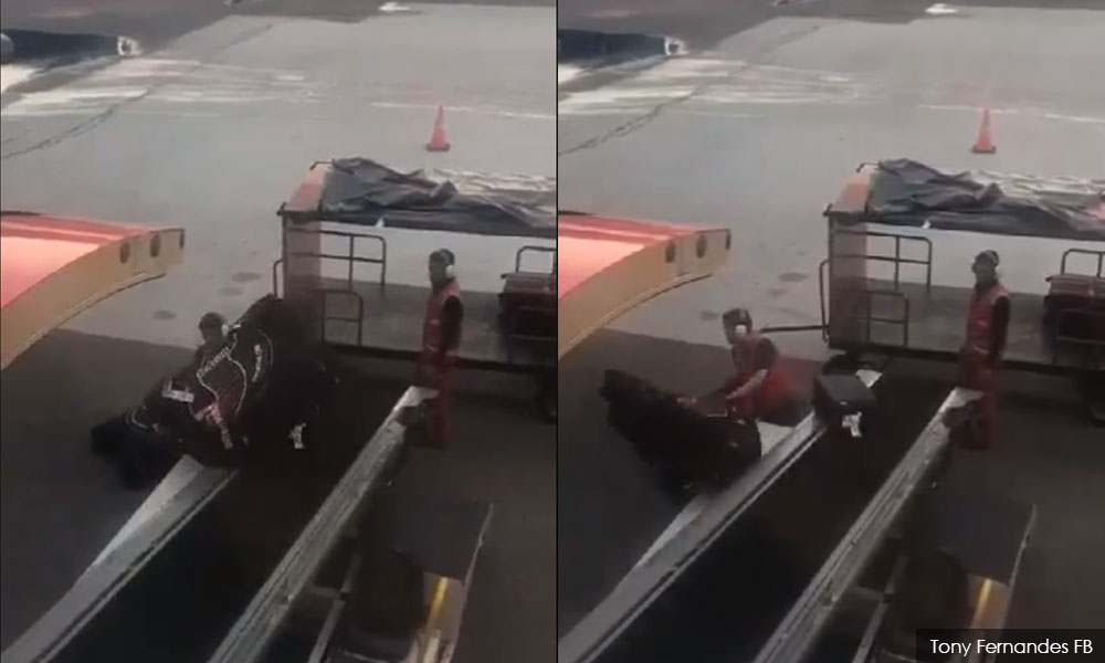 Bos AirAsia minta maaf selepas basikal penumpang rosak