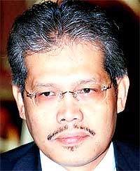 hamzah zainuddin
